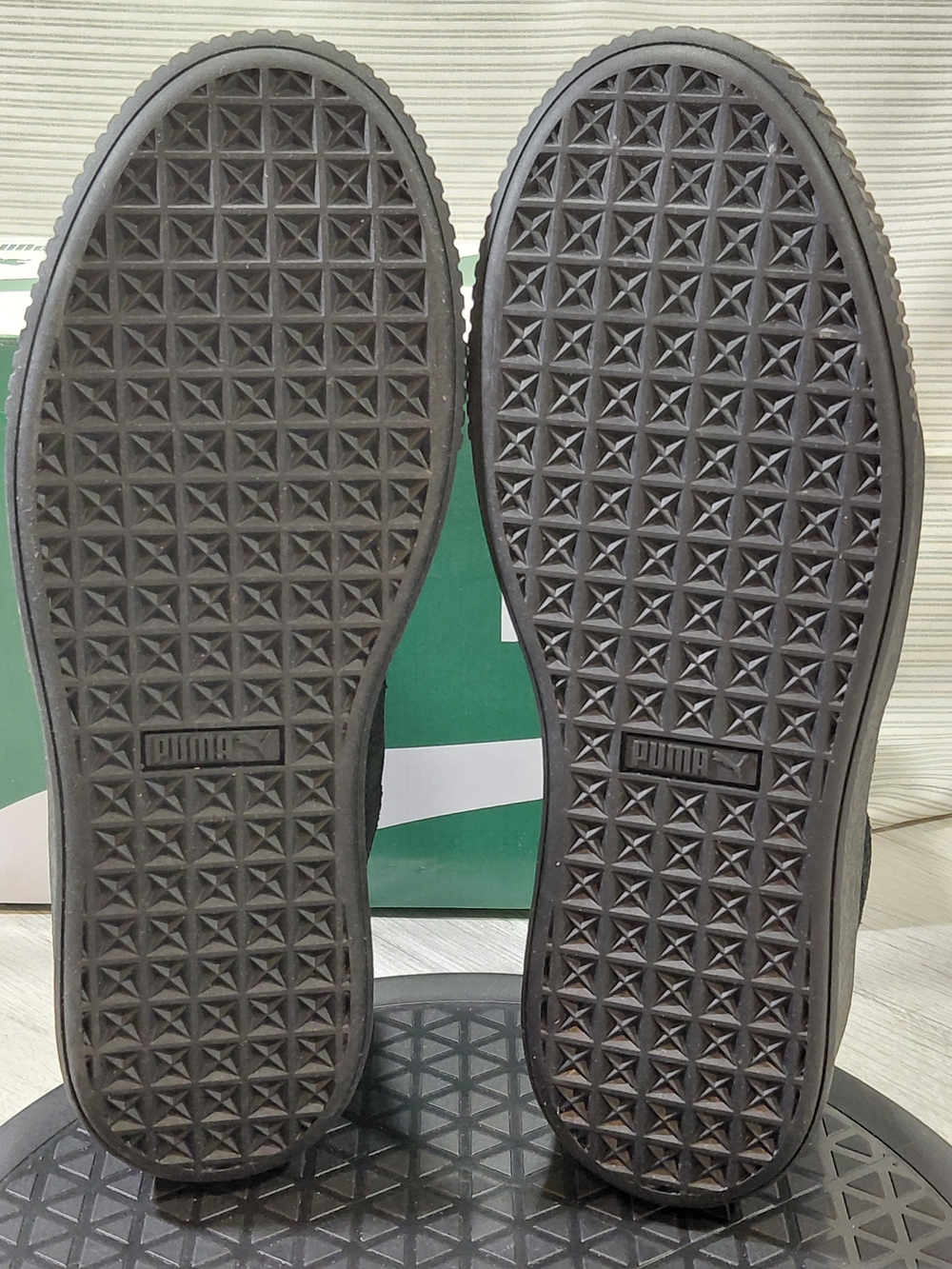 NEW PUMA Womens Suede Platform Crushed Gem Black Sneakers with Glitter Toe W10 - Picture 10 of 13